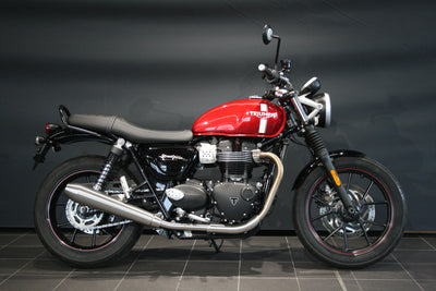 TRIUMPH STREET TWIN 900