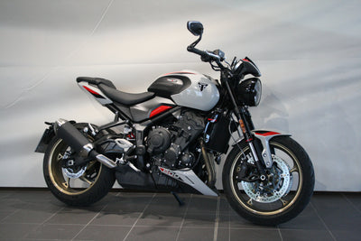 TRIUMPH TRIDENT 800