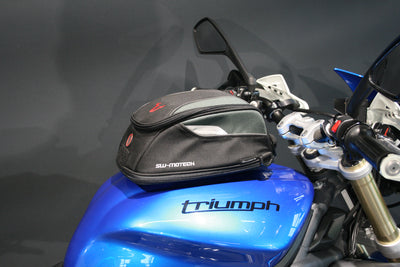 TRIUMPH STREET TRIPLE