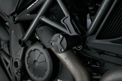 DUCATI DIAVEL CROMO