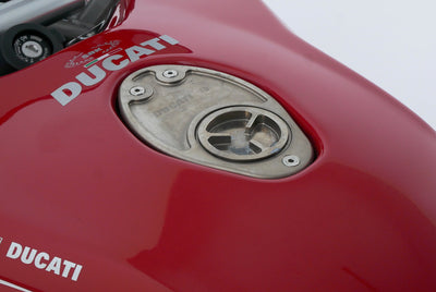DUCATI 999