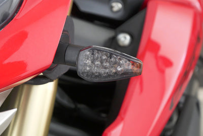SUZUKI GSR 750