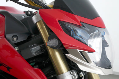 SUZUKI GSR 750