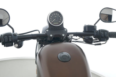 HARLEY DAVIDSON SPORTSTER XL 883 N IRON