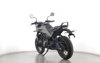 HUSQVARNA SVARTPILEN 125