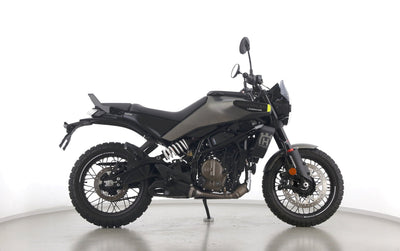 HUSQVARNA SVARTPILEN 125