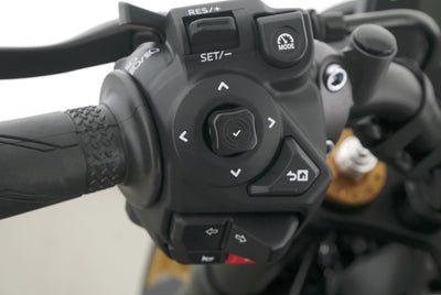 YAMAHA XSR 900