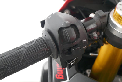 APRILIA RSV4