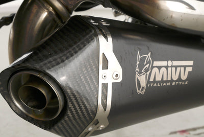 DUCATI STREETFIGHTER V2