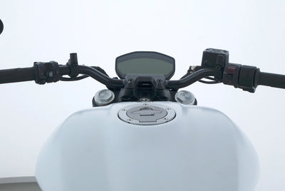 DUCATI MONSTER 821