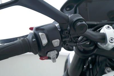 TRIUMPH STREET TRIPLE 765 R