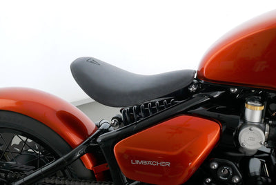 TRIUMPH BONNEVILLE BOBBER
