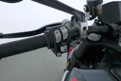 DUCATI MONSTER 937