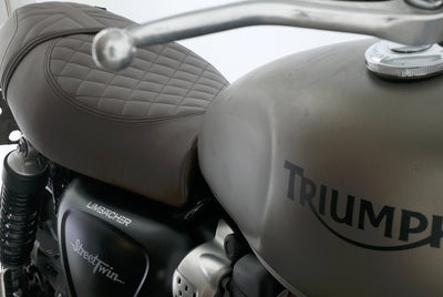 TRIUMPH STREET TWIN 900