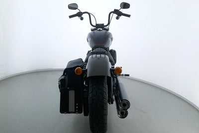 HARLEY DAVIDSON SOFTAIL STREET BOB