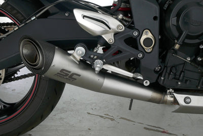 TRIUMPH STREET TRIPLE 675 R