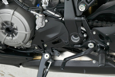 DUCATI STREETFIGHTER V2