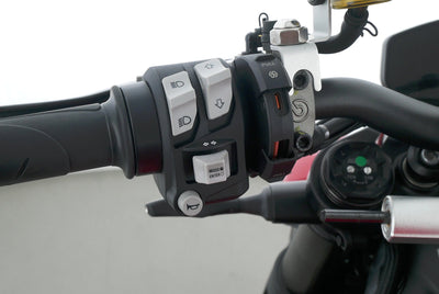 DUCATI STREETFIGHTER V2