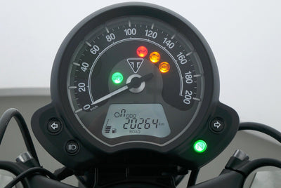 TRIUMPH BONNEVILLE BOBBER  BLACK