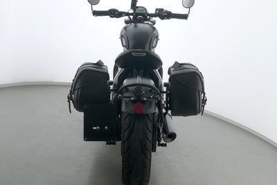 TRIUMPH BONNEVILLE BOBBER  BLACK
