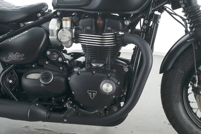 TRIUMPH BONNEVILLE BOBBER  BLACK