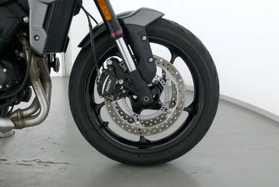 TRIUMPH TRIDENT 660