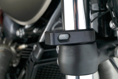 TRIUMPH BONNEVILLE BOBBER