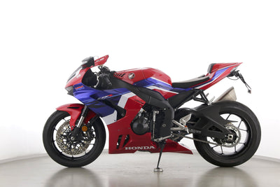 HONDA CBR 1000 RR R FIREBLADE