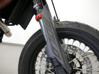 KTM 690 SMC R AKRAPOVIC EDITION