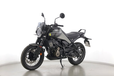 HUSQVARNA SVARTPILEN 401 2025
