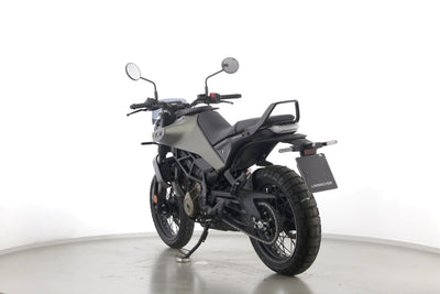 HUSQVARNA SVARTPILEN 401 2025