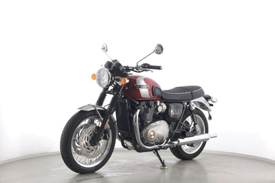TRIUMPH BONNEVILLE T120 ELVIS PRESLEY EDITION