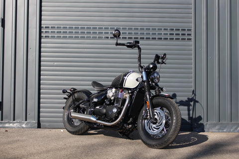 TRIUMPH BONNEVILLE BOBBER