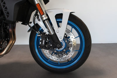 SUZUKI GSX-S 8