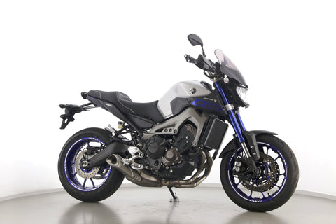 YAMAHA MT 09