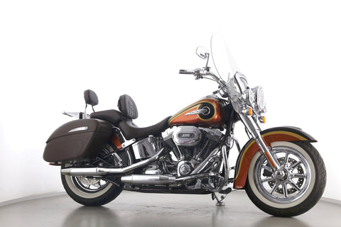 HARLEY DAVIDSON CVO SOFTAIL DELUXE