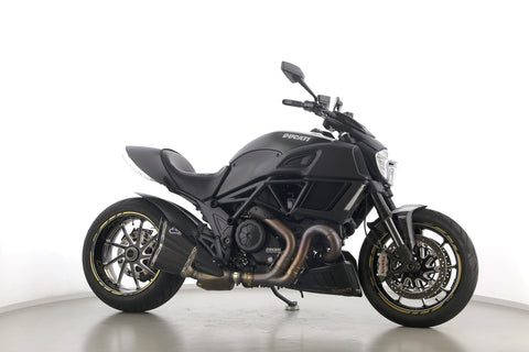 DUCATI DIAVEL CARBON