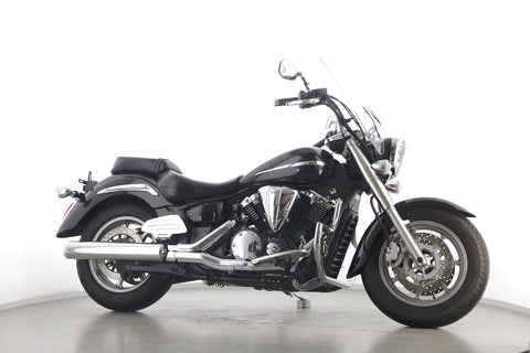 YAMAHA XVS 1300 A MIDNIGHT STAR