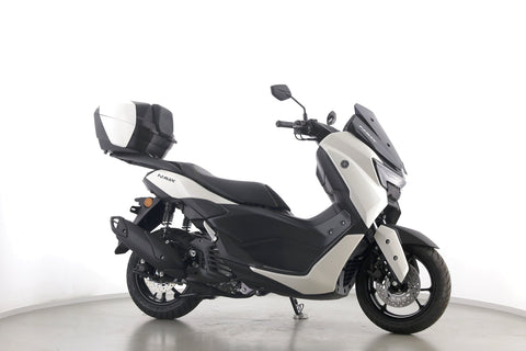 YAMAHA NMAX 125