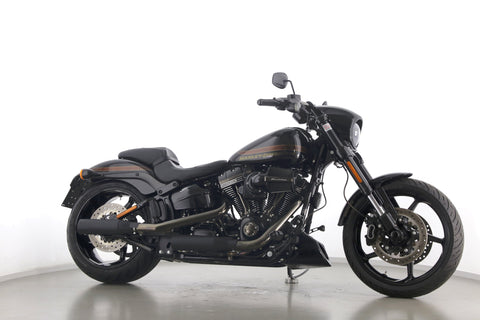 HARLEY DAVIDSON BREAKOUT PRO STREET CVO