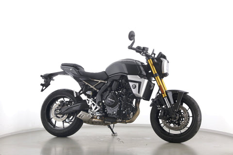 SUZUKI GSX 8 T