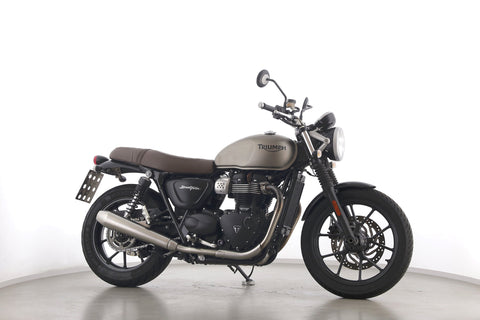 TRIUMPH STREET TWIN 900