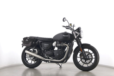 TRIUMPH STREET TWIN 900