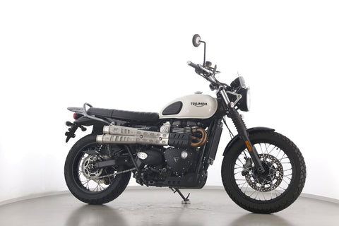 TRIUMPH STREET SCRAMBLER 900