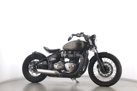 TRIUMPH BONNEVILLE BOBBER