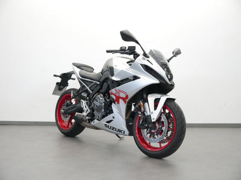 SUZUKI GSX 8 R 35 kW